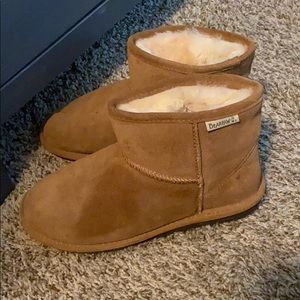Bearpaw boots EUC